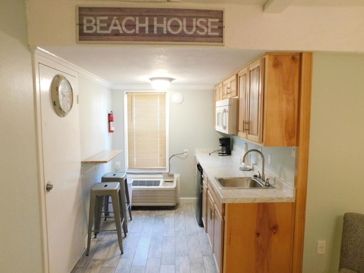 Budget Friendly Condo Perfect For A Romantic Getaway Within Walking Distance To The Beach! Gulf Shores Exteriör bild