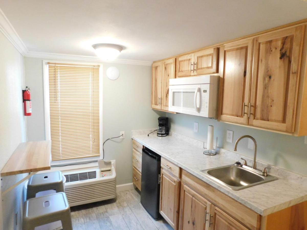 Budget Friendly Condo Perfect For A Romantic Getaway Within Walking Distance To The Beach! Gulf Shores Exteriör bild