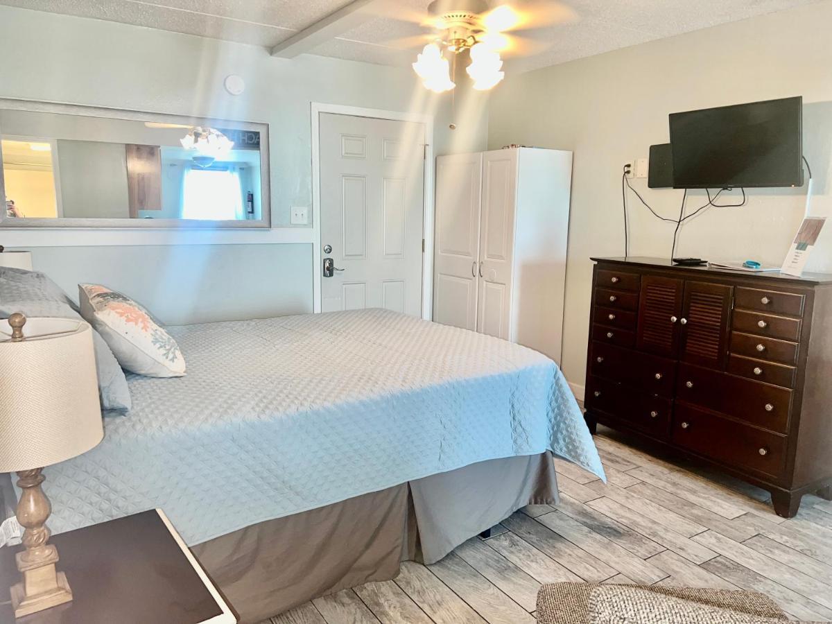 Budget Friendly Condo Perfect For A Romantic Getaway Within Walking Distance To The Beach! Gulf Shores Exteriör bild